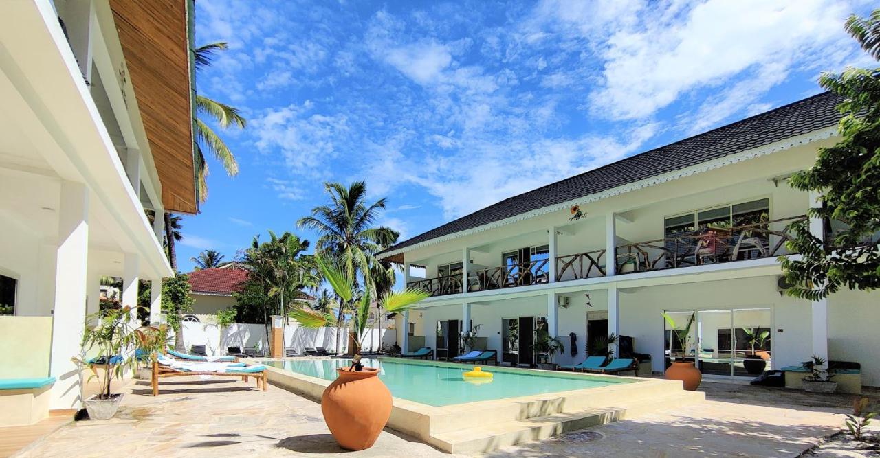 Frangi'pwani Hotel